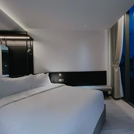 The Concept Hotel Hcmc- District 1 Ho Şi Min Dış mekan fotoğraf