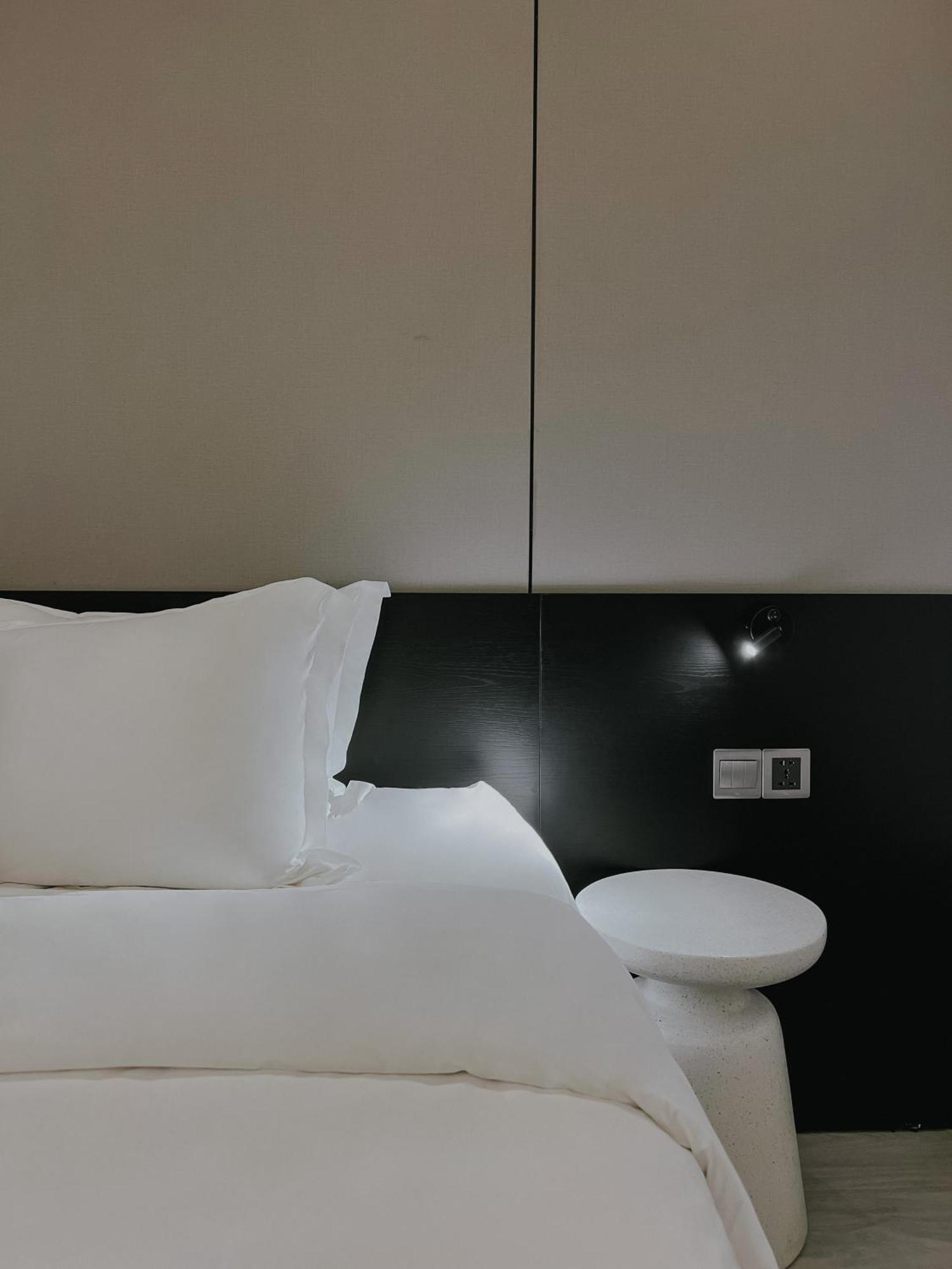The Concept Hotel Hcmc- District 1 Ho Şi Min Dış mekan fotoğraf
